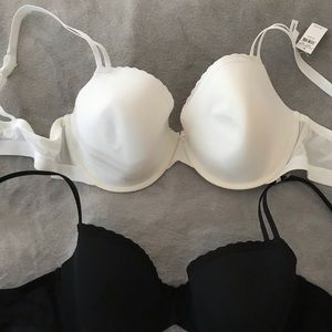 AERIE bras, NWT Size 40DD, one black one white. Price is per bra.